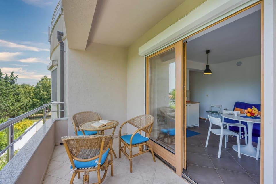 Family Apartment, Multiple Bedrooms (Apartment Good Life) | Outdoor dining