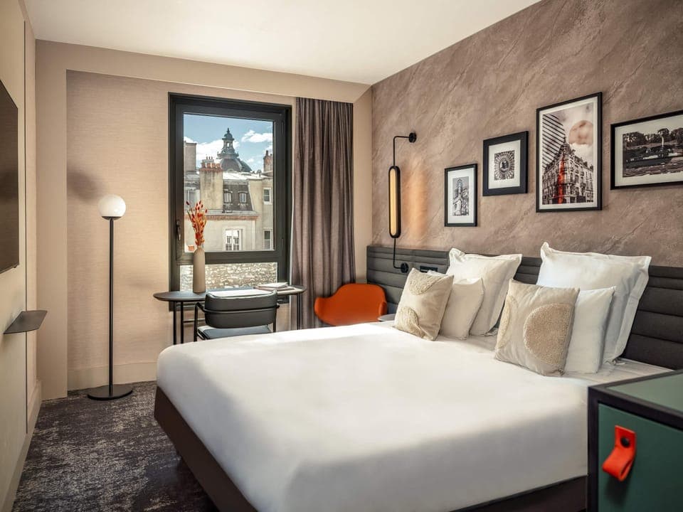 Minibar, in-room safe, desk, blackout drapes