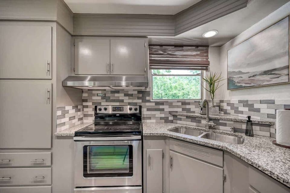 House, Multiple Beds, Patio (644 Cypress Ridge) | Private kitchen | Coffee/tea maker, electric kettle