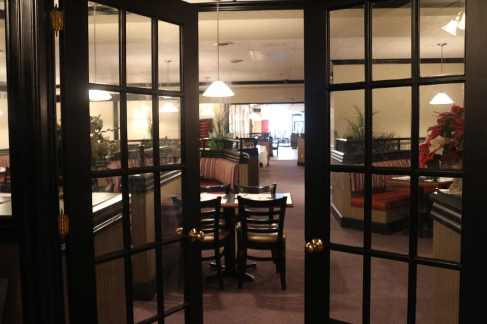 Lunch and dinner served, Indian cuisine