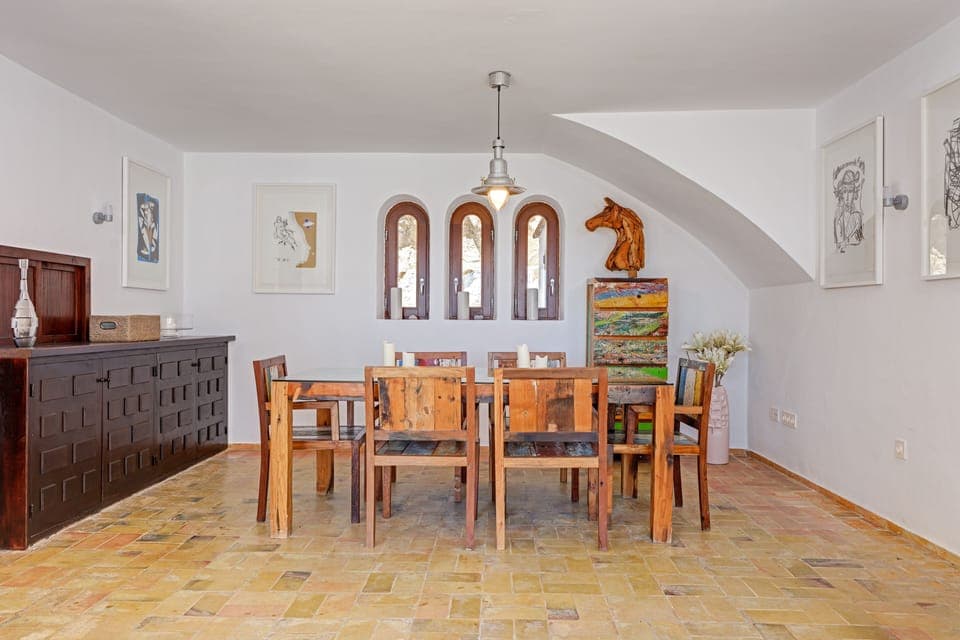 Family Villa | Dining room