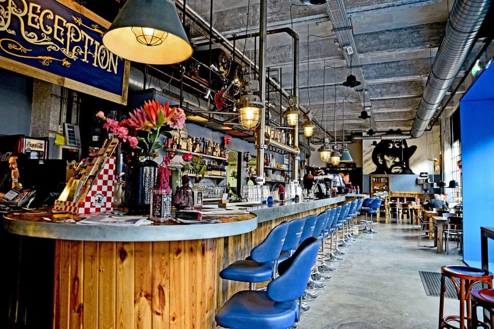 2 restaurants, breakfast, lunch, dinner served; African cuisine