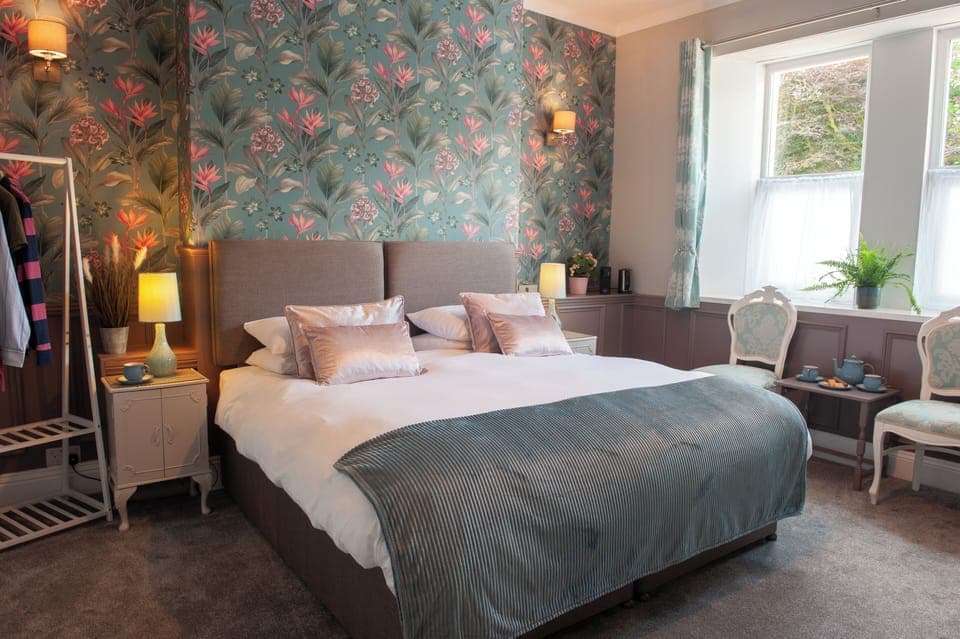 Egyptian cotton sheets, premium bedding, Tempur-Pedic beds