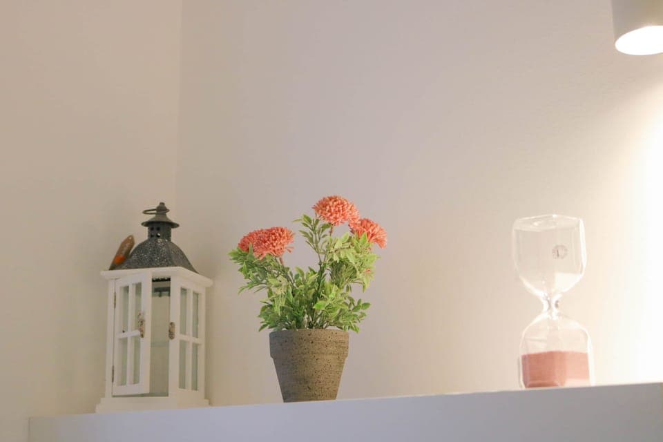 Decorative detail (5)