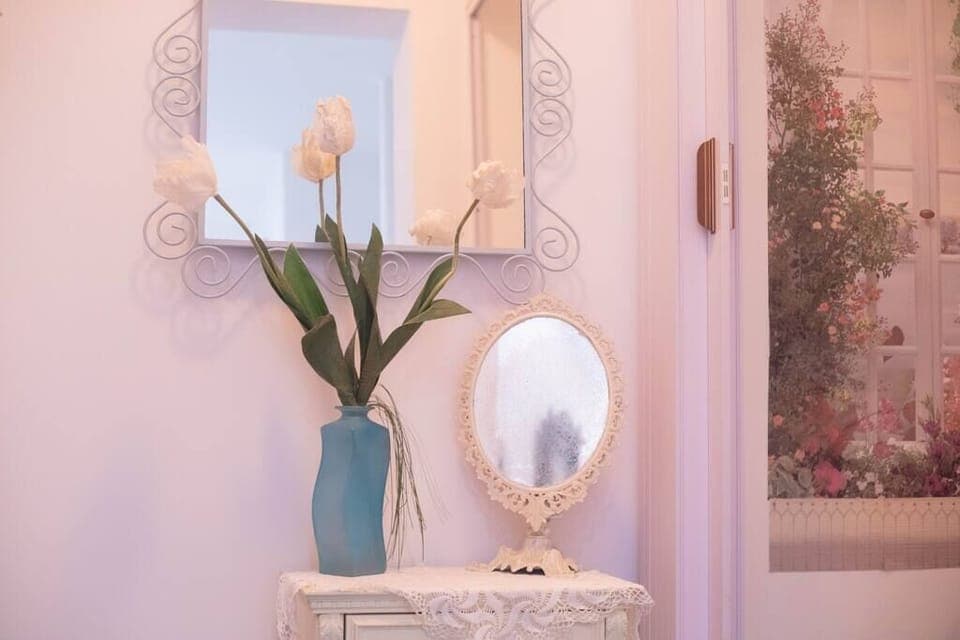 Decorative detail (7)