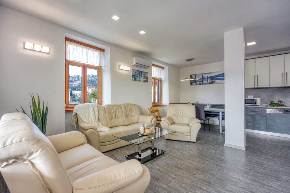 Living and dining room