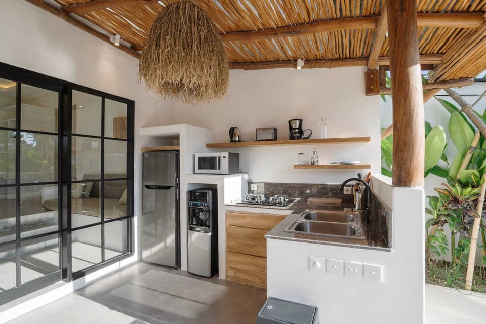 Basic Villa, Multiple Beds | Private kitchen | Fridge, microwave, stovetop, toaster