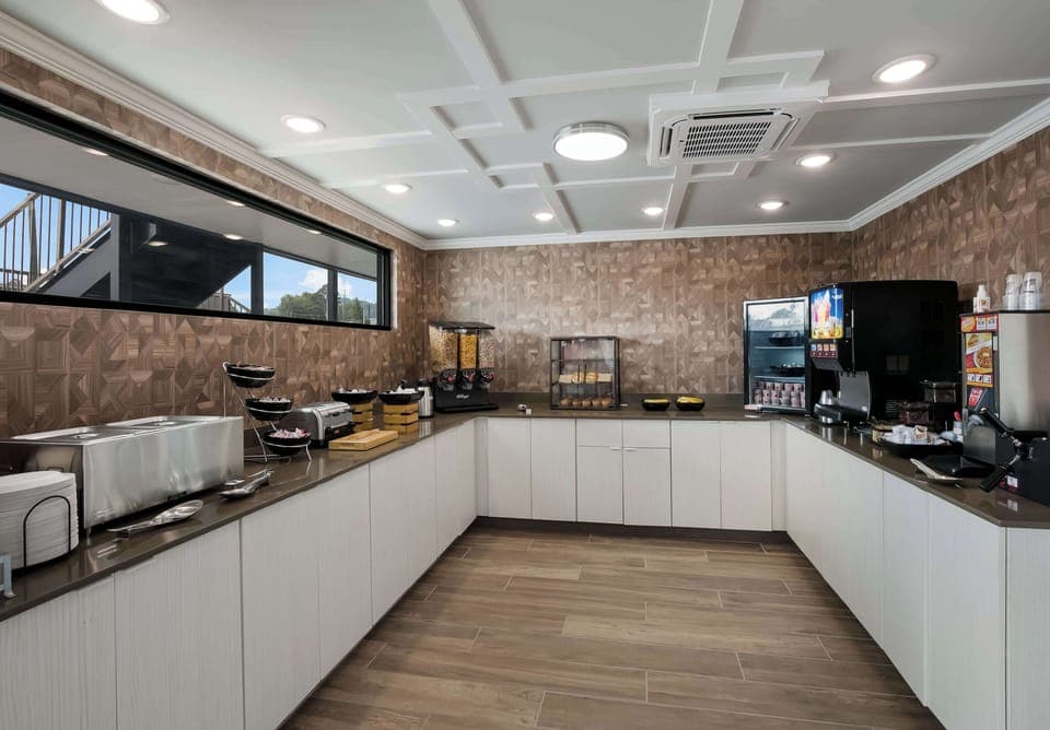 Free daily full breakfast