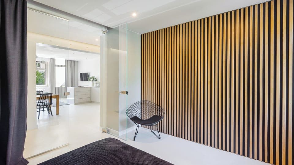 Deluxe Apartment, 2 Bedrooms, Non Smoking, Garden View | 2 bedrooms, individually decorated, individually furnished, desk