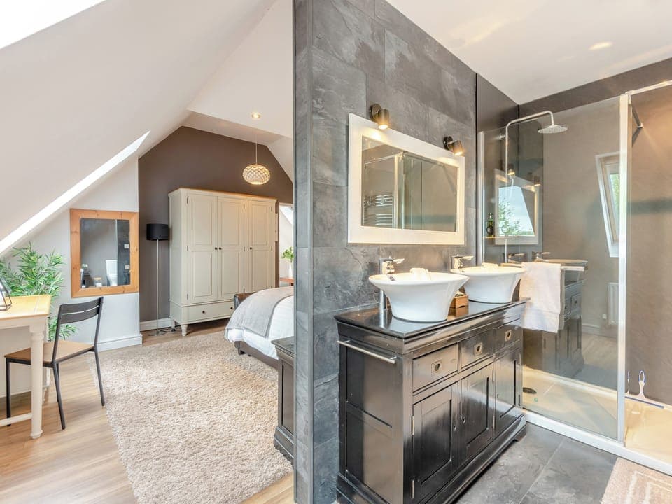 En-suite | Dower House Lodge, Ludlow
