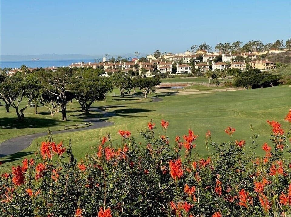 Access trail through Public Golf Course to get to beach 
