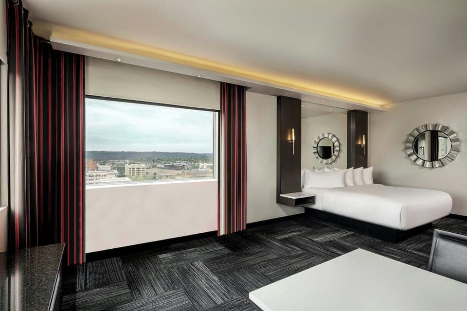 Room, 1 King Bed | 1 bedroom, Frette Italian sheets, premium bedding, pillowtop beds