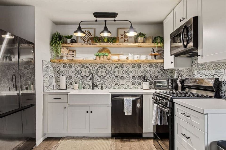 The kitchen has been equipped with all necessary cooking utensils for those of you who enjoy making special meals.