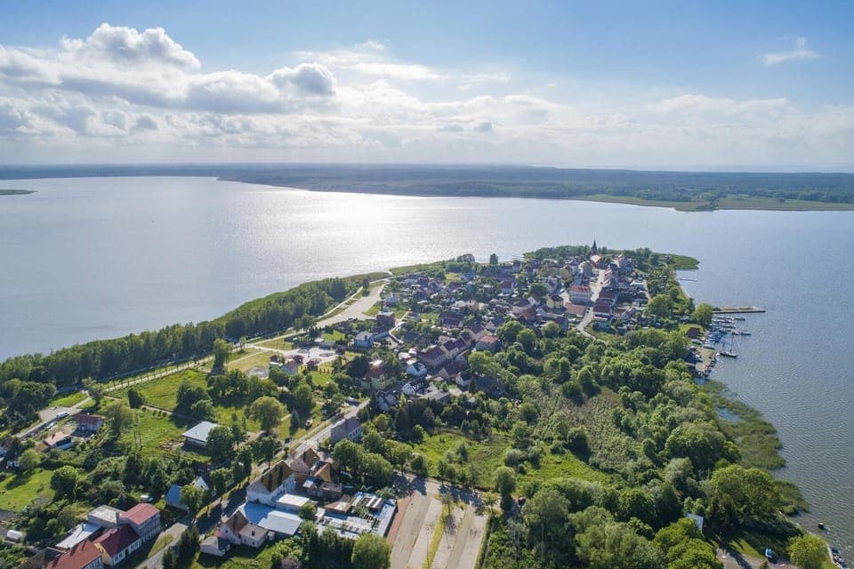 Surroundings [summer] (1-5 km)