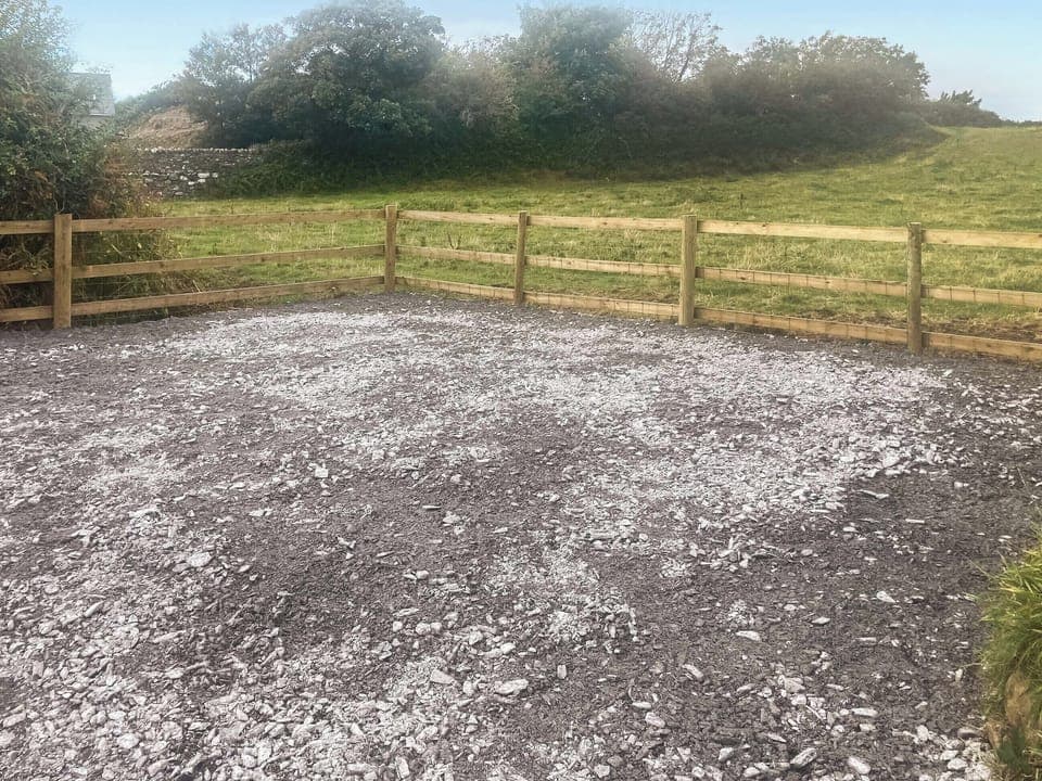 Private off road parking for 2 cars | Ty Newydd, Pontllyfni, near Caernarfon