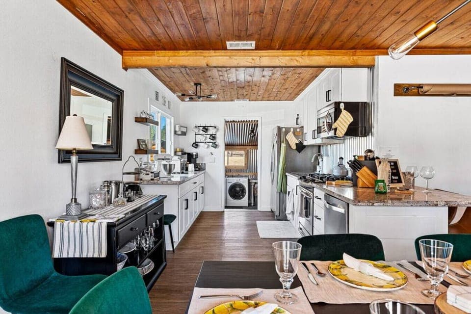 Dining room table