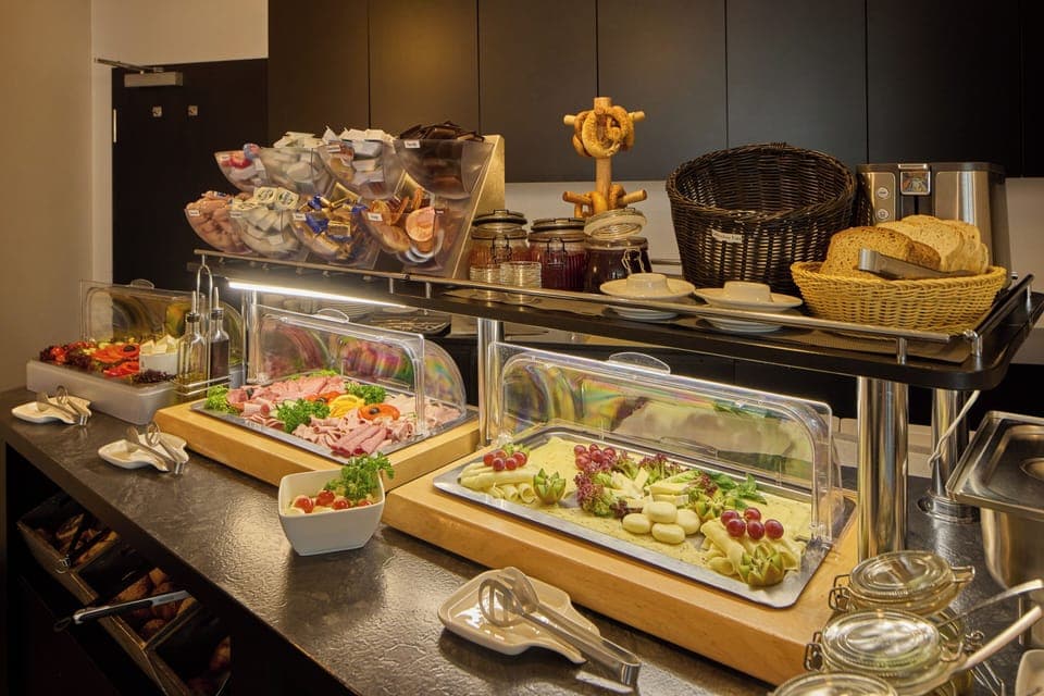 Daily buffet breakfast (EUR 20 per person)