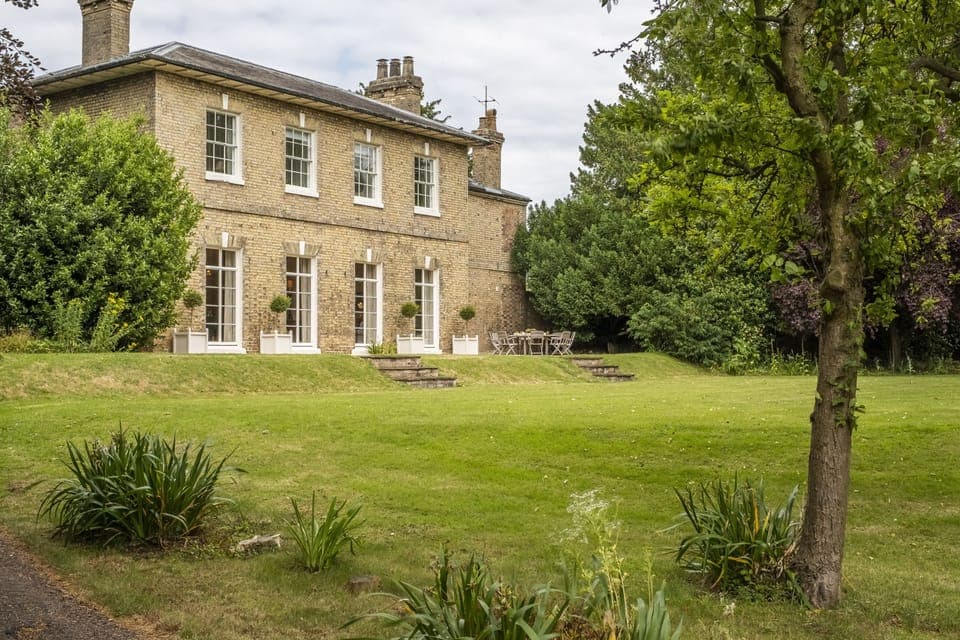 Striking garden view of this impressive house