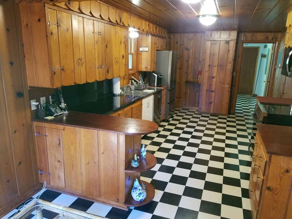 Kitchen at the Kanati Falls Ranch lodge.