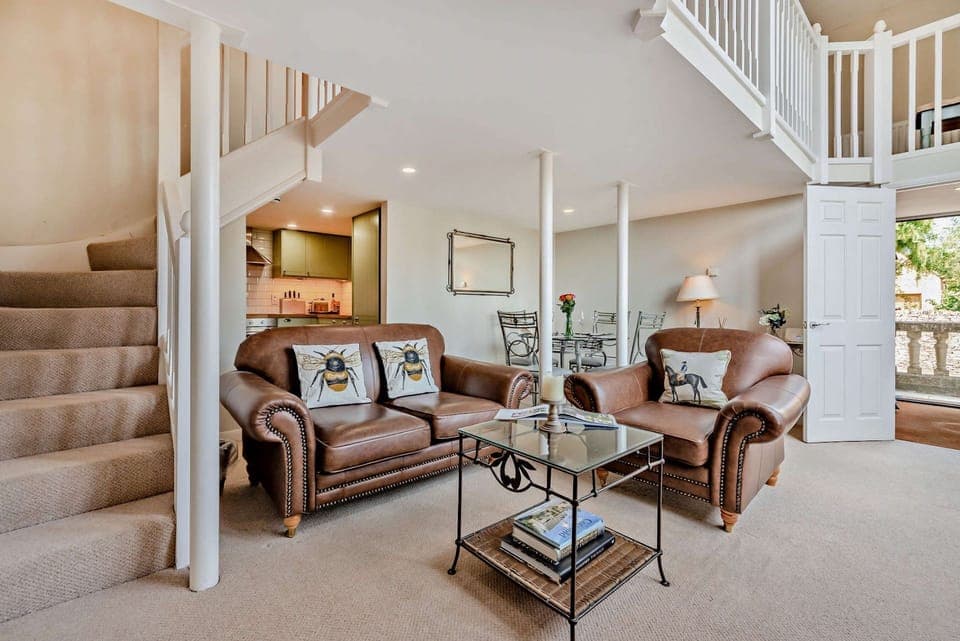 The Old School House - StayCotswold