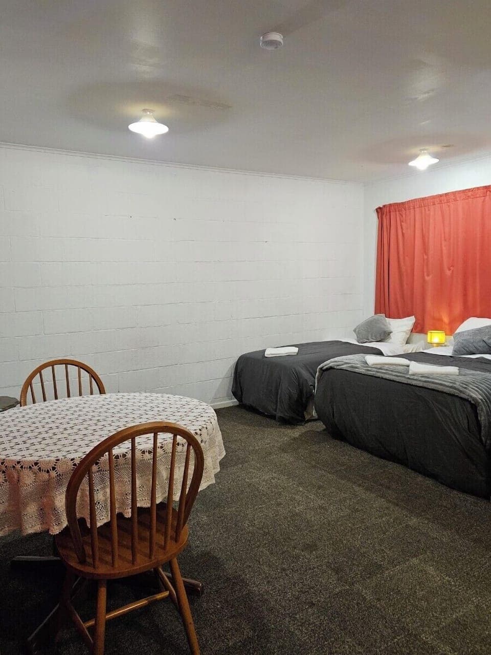 Family Room, Non Smoking, Kitchen (Family unit) | Desk, iron/ironing board, free WiFi, bed sheets