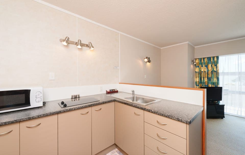 Standard Suite, 1 Bedroom, Sea Facing | Soundproofing, iron/ironing board, free WiFi, bed sheets