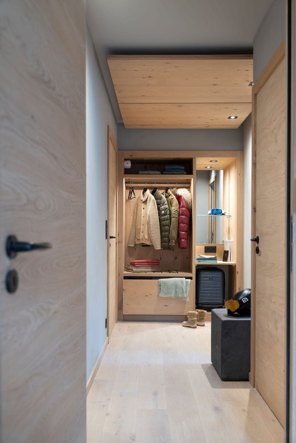 Family Room | In-room safe, soundproofing, iron/ironing board, free WiFi