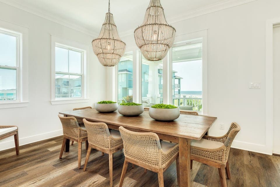 Sit up to 8 at the large dining table