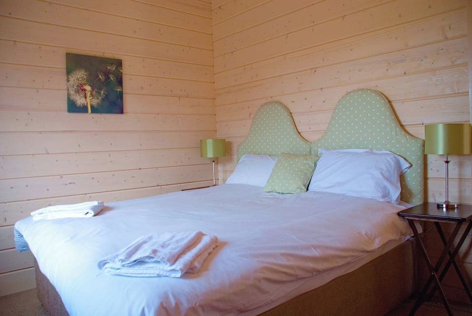 2 bedrooms, individually decorated, individually furnished, free WiFi