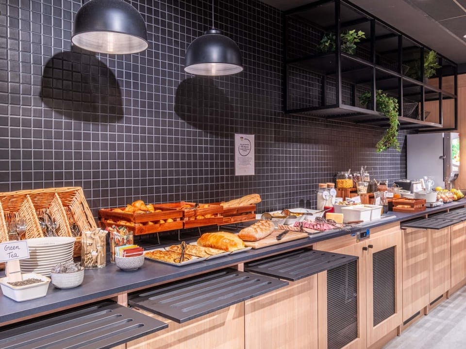 Daily buffet breakfast (EUR 13.90 per person)