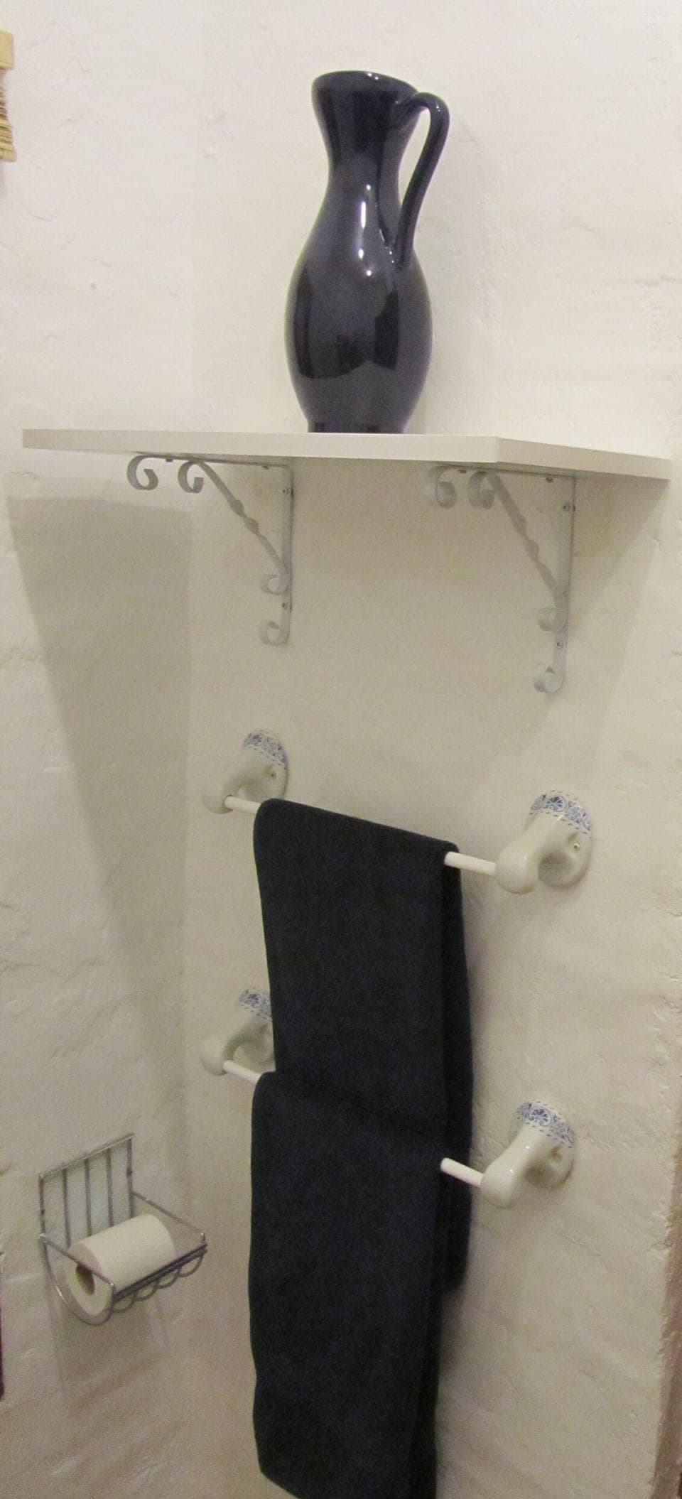 Apartment, 2 Bedrooms (Casa 2) | Bathroom | Shower, hair dryer, towels, soap