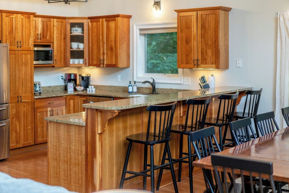 Bar seating for 4
