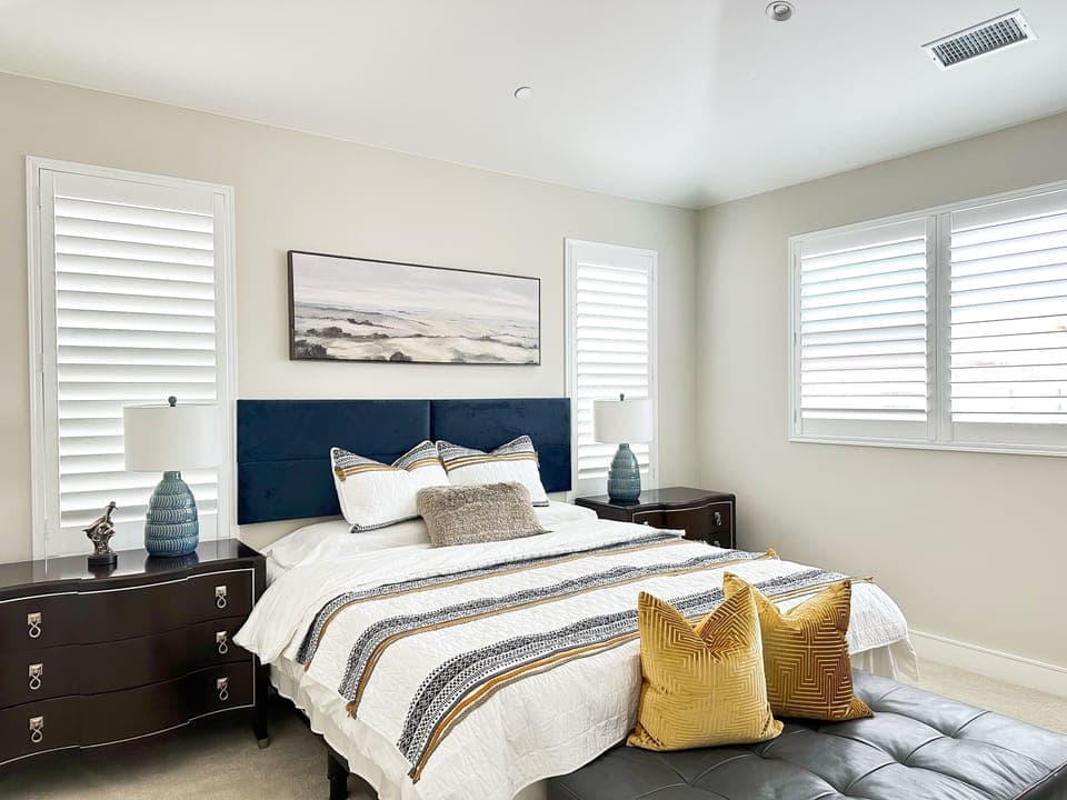 upstairs master bedroom