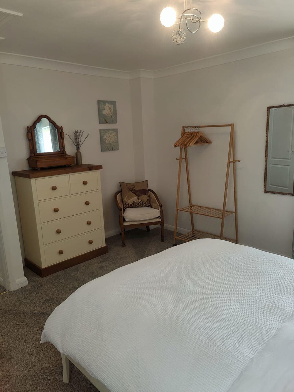 House | 2 bedrooms, iron/ironing board, free WiFi, bed sheets