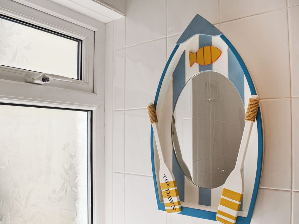 Bathroom | The Dawn, Looe