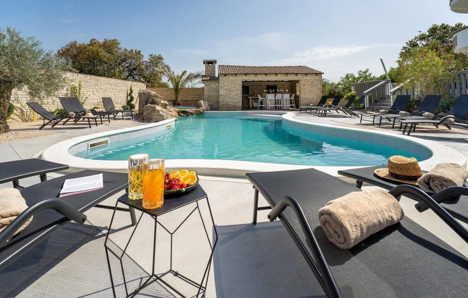pool
