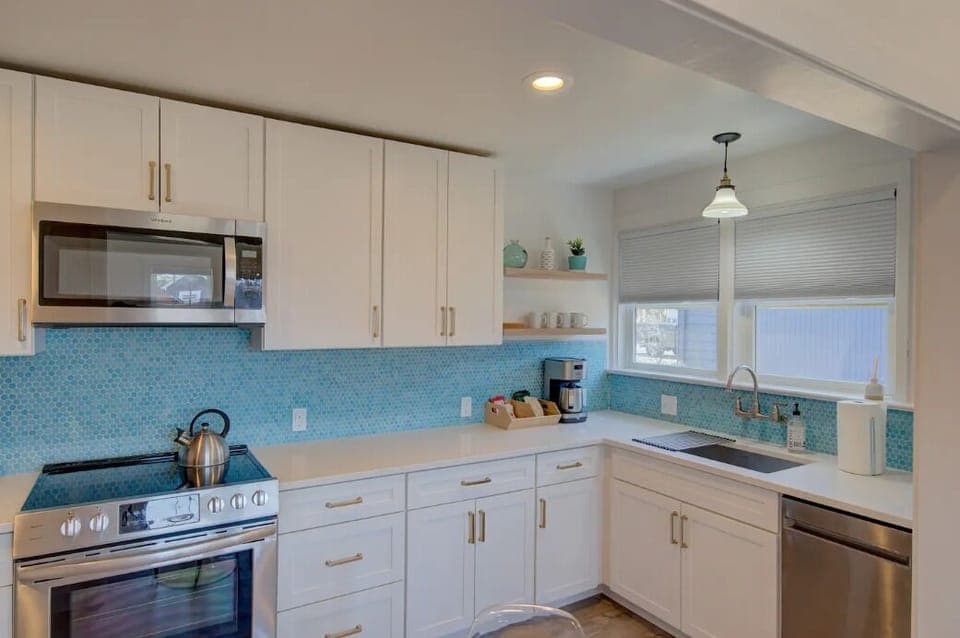 Lots of counter space for meal prepping