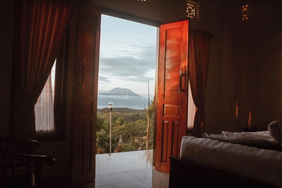 Deluxe Double Room | Desk, free WiFi, bed sheets