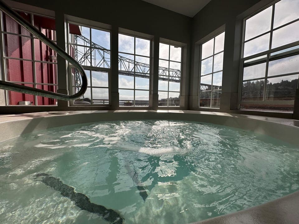 Couples treatment rooms, sauna, hot springs, body treatments