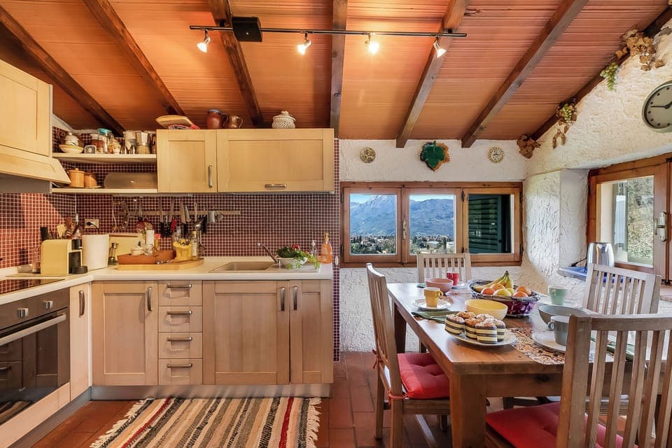 Kitchen and dining area