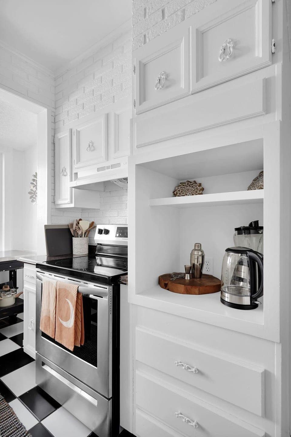 fully equipped kitchen!
