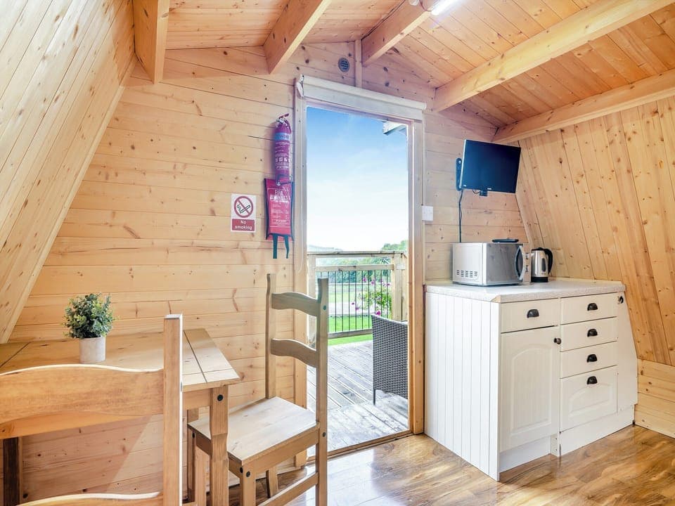 Open plan living space | Shadi - Hengenin Holidays, Llandyfan, Ammanford