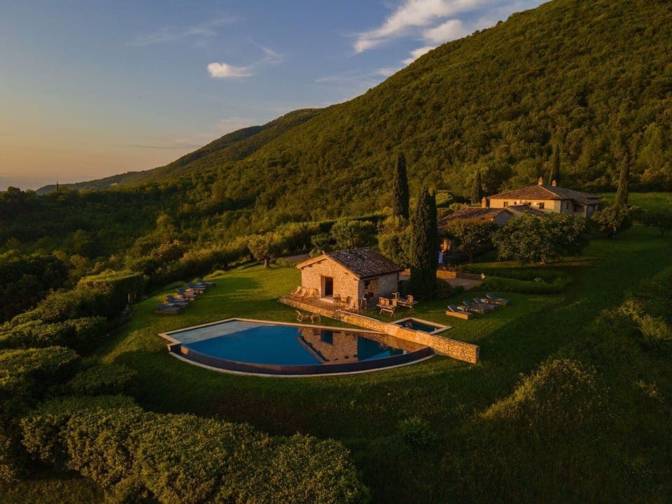 Activities, Amenities, Balcony / Terrace / Patio, Building Exterior, Facilities, Garden, Pool, Spring, Summer