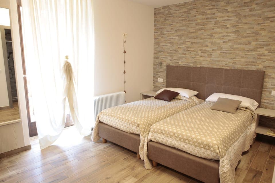 Superior Room, 1 Queen Bed | In-room safe, desk, soundproofing, free WiFi