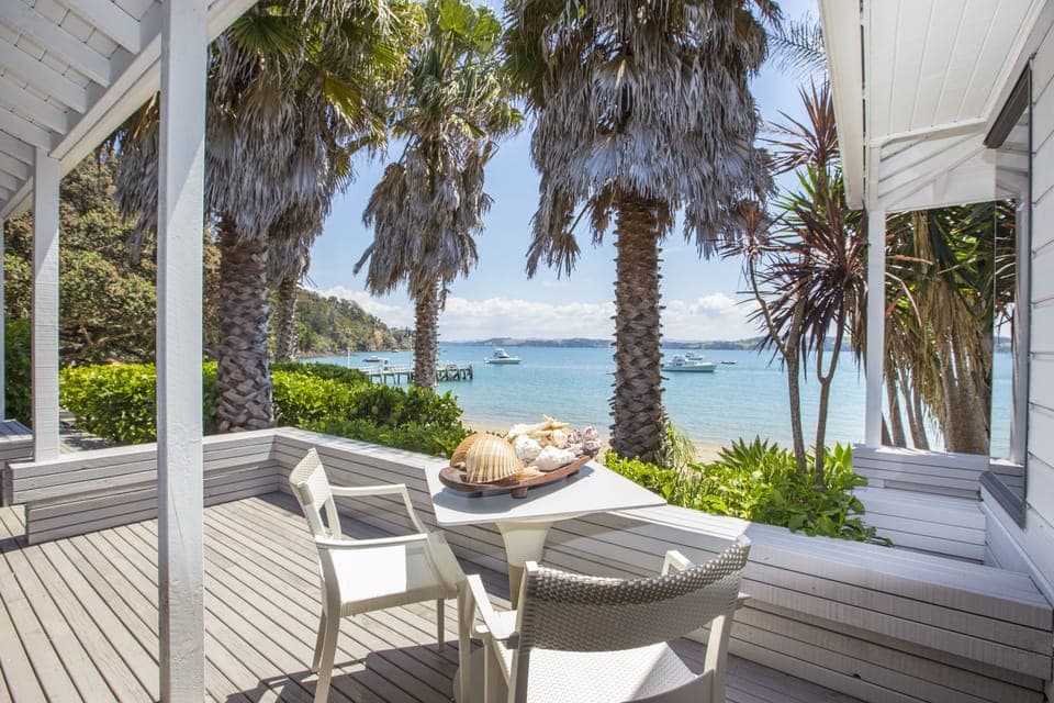 Premium Studio Suite, 1 King Bed, Beachfront | Beach/ocean view