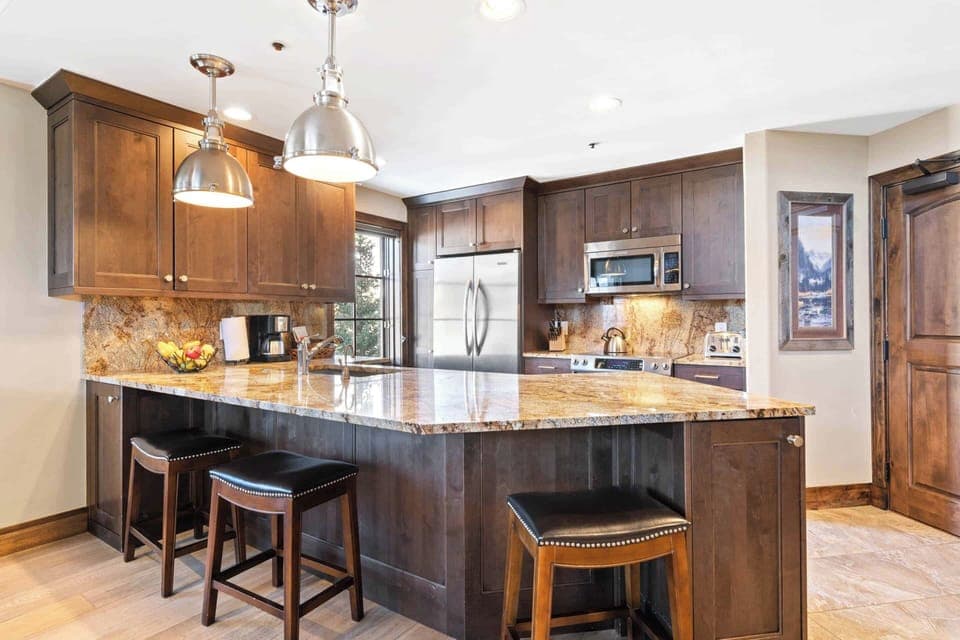 BordersLodge-213-9690