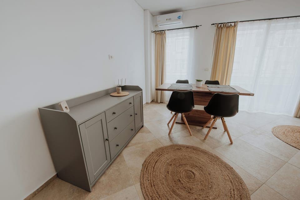 Apartment | Living area | Flat-screen TV