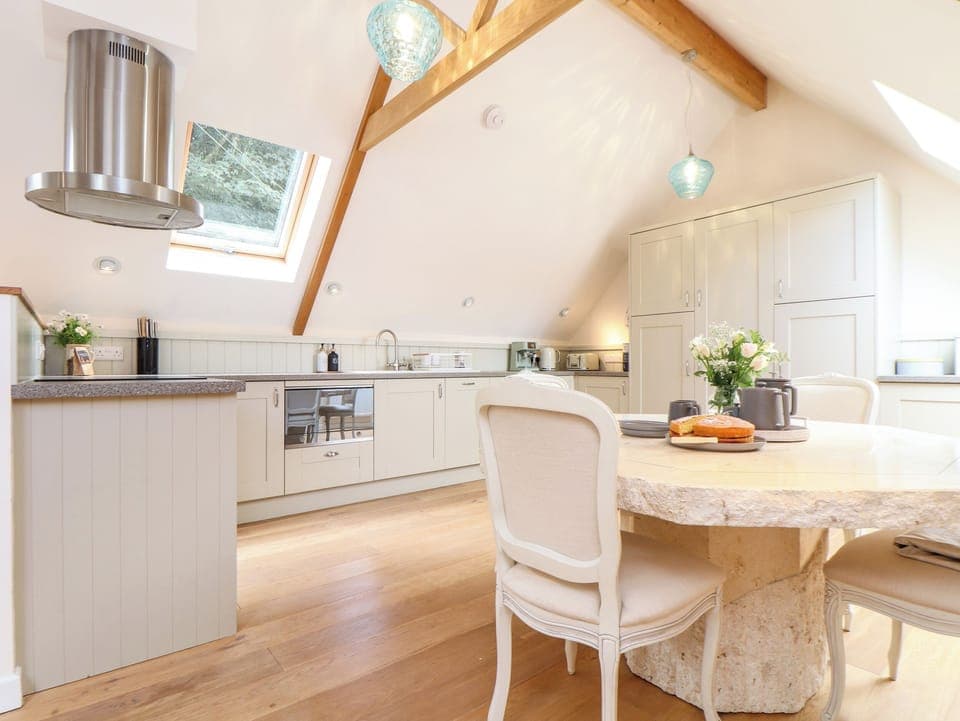 Fridge, dishwasher, electric kettle, toaster