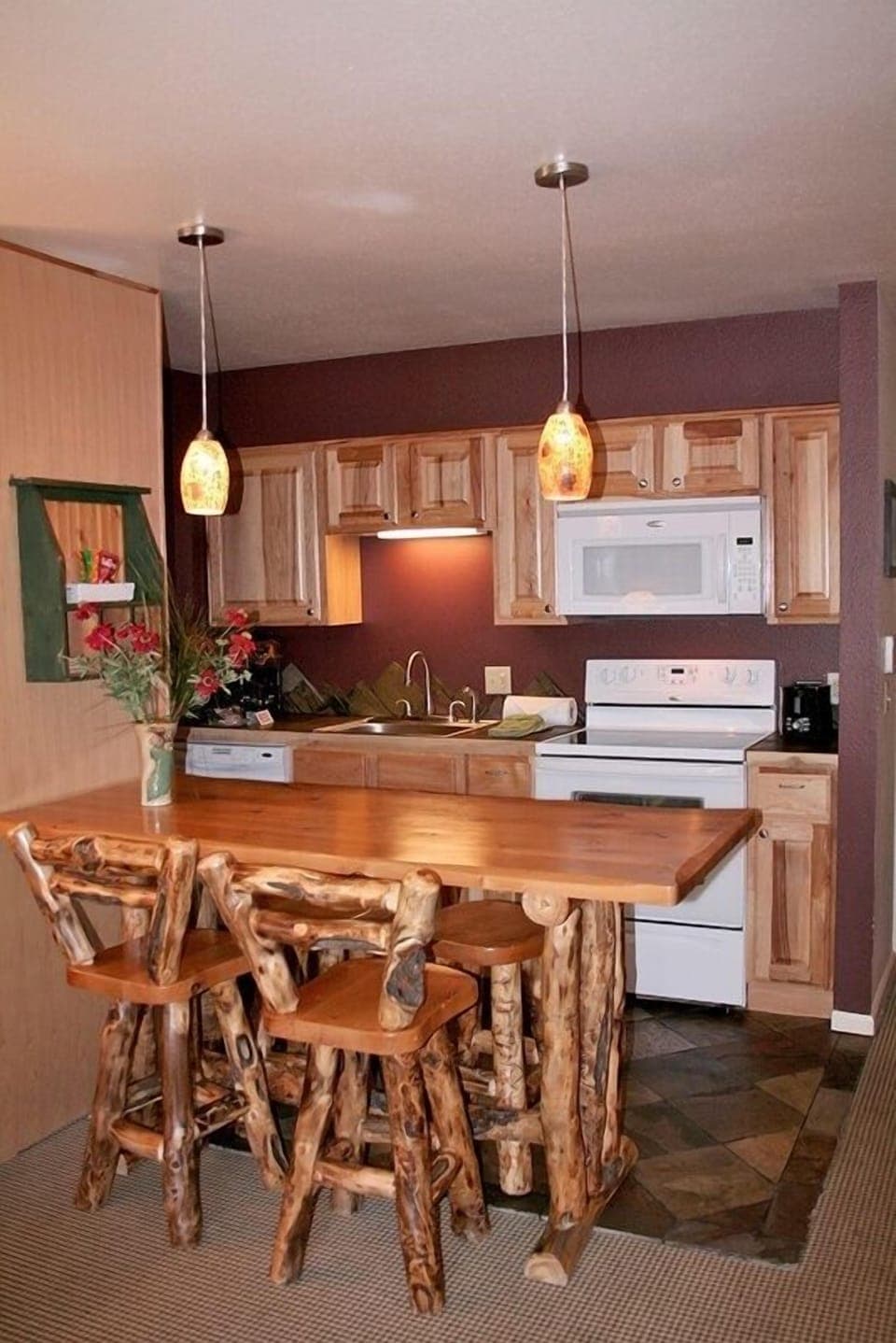 Condo, 1 Bedroom | Private kitchen | Fridge, oven, coffee/tea maker, toaster