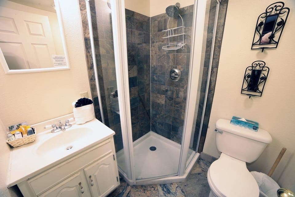 Studio | Bathroom | Towels